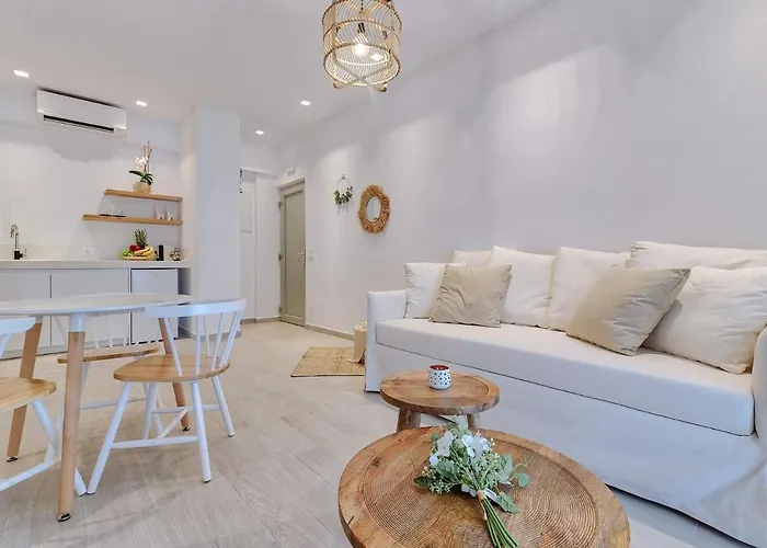 Ardilia Cosy Antiparos Town