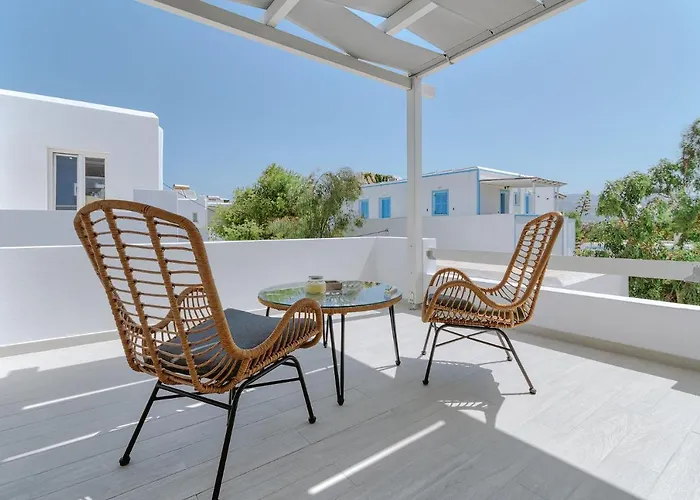 Ardilia Cosy Antiparos Town