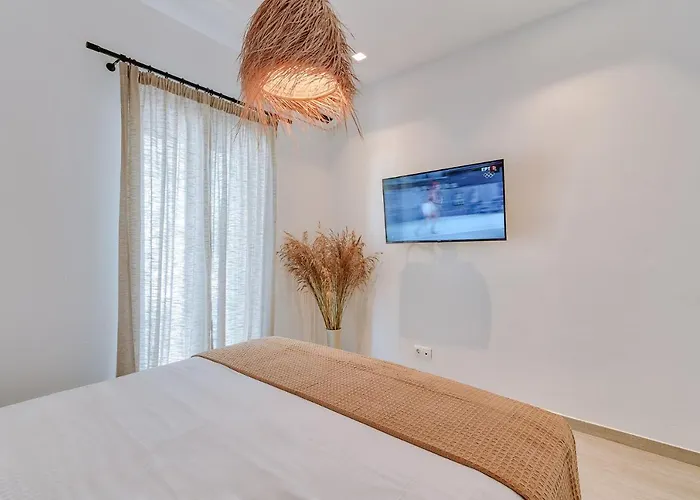 Ardilia Cosy Antiparos Town