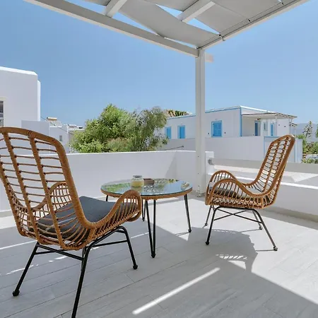 Ardilia Cosy Antiparos Town